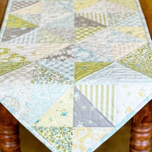 Table Runner Pattern Easy Quilt Patterns PDF Charm Pack Quilt Pattern ...