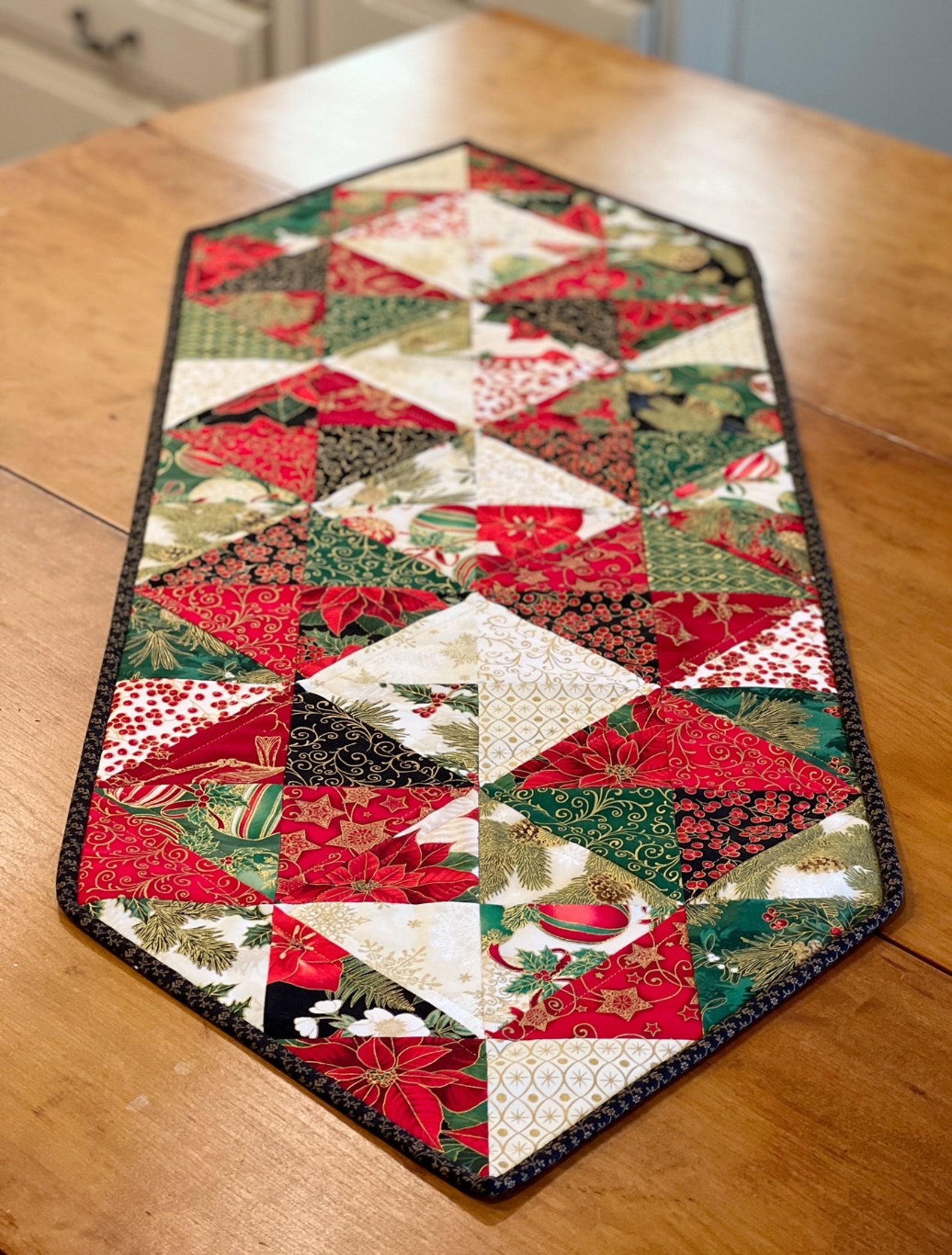 Table Runner Pattern for Charm Packs Quilt Pattern Table Runner ...