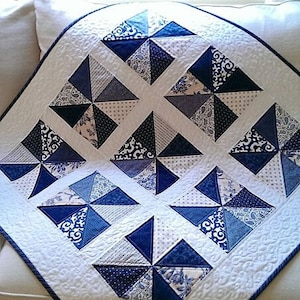 Pinwheel Quilt Pattern PDF Baby Quilt Patterns Easy Quilt Patterns with Charm Packs or Scraps Table Runner Beginner Quilting Pattern