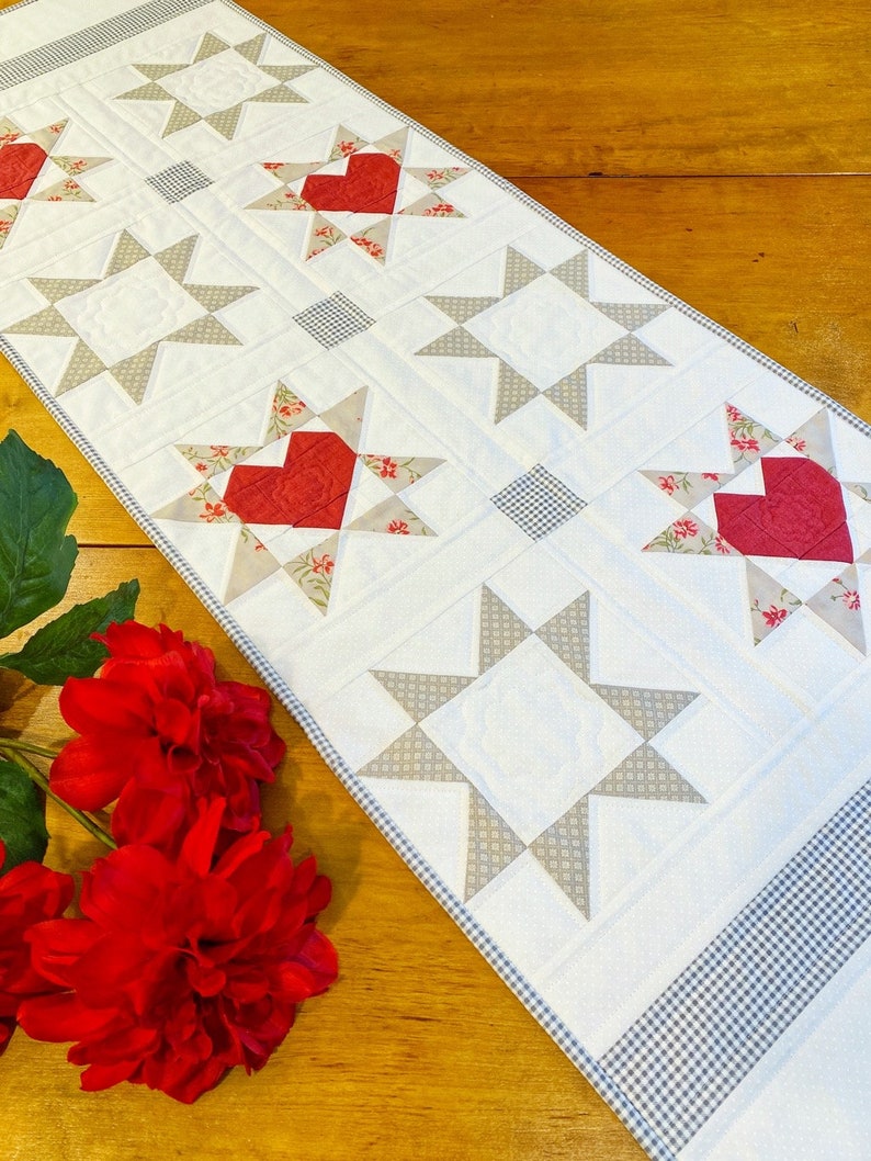 Table Runner Pattern Easy Quilt Patterns PDF Valentine Star and Heart Quilting Pattern /& BONUS Pillow Pattern Download
