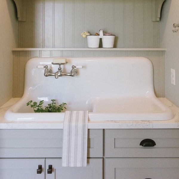 42" x 20" Single Bowl, Right Drainboard, Farmhouse Sink Reproduction Model #SBW4220