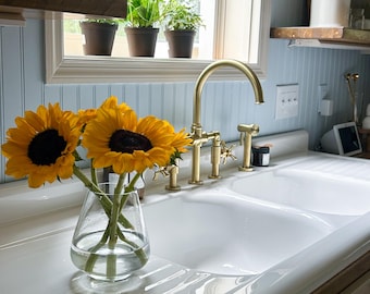 66" x 25" Double Bowl, Double Drainboard Farmhouse Sink Reproduction Model #DBDW6625