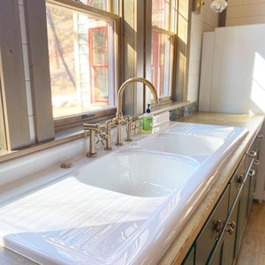 66&quot; x 25&quot; Double Bowl, Double Drainboard Farmhouse Sink Reproduction Model #DBDW6625