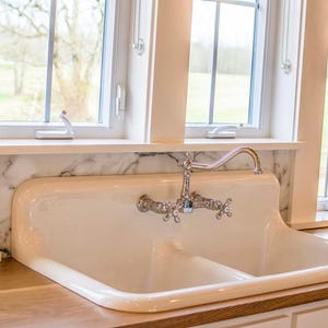 42" x 24" Large Double Bowl Rolled Rim Farmhouse Sink - Reproduction Model #DBR4224