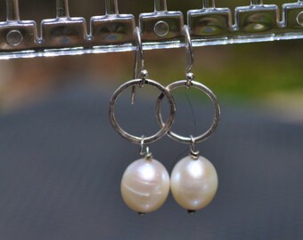 Modern Pearl Earrings