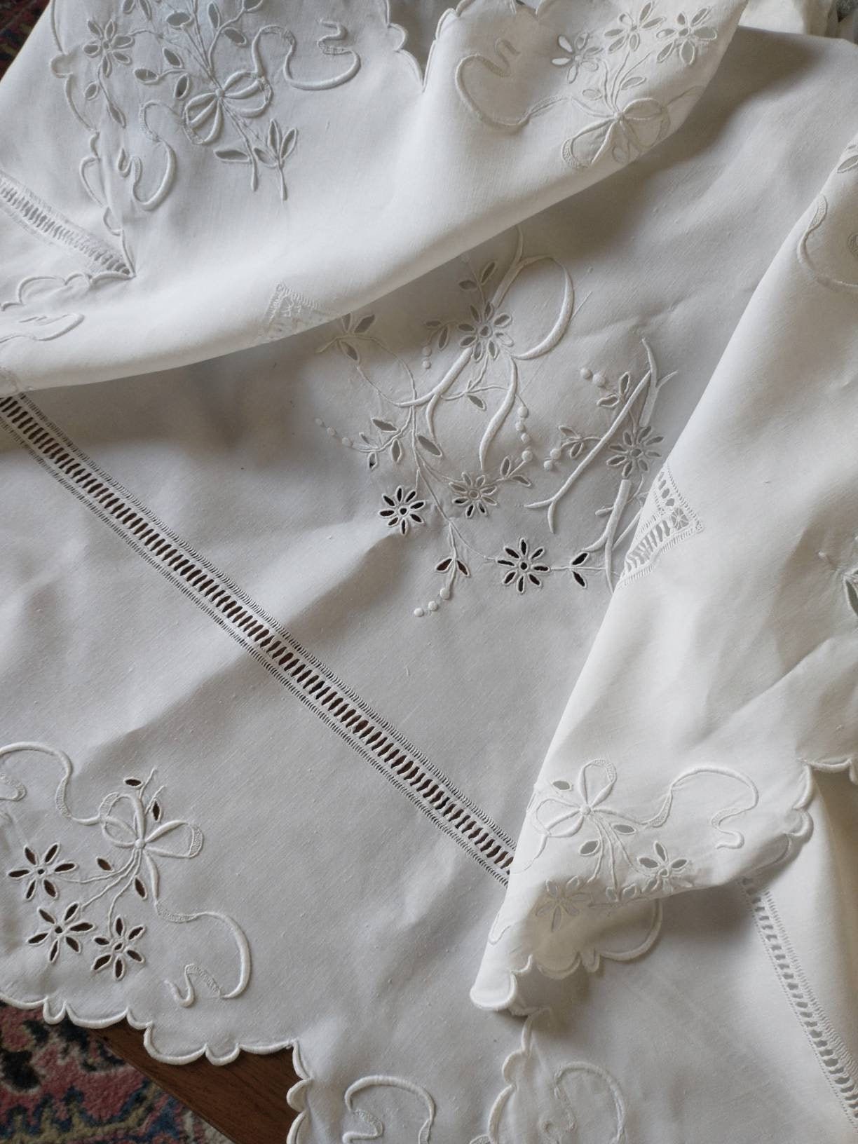 Fine Linen Sheet, Monogram Rn, Ornate Scallops Across Width & Return, Extra Wide, 245 cms, 8Ft
