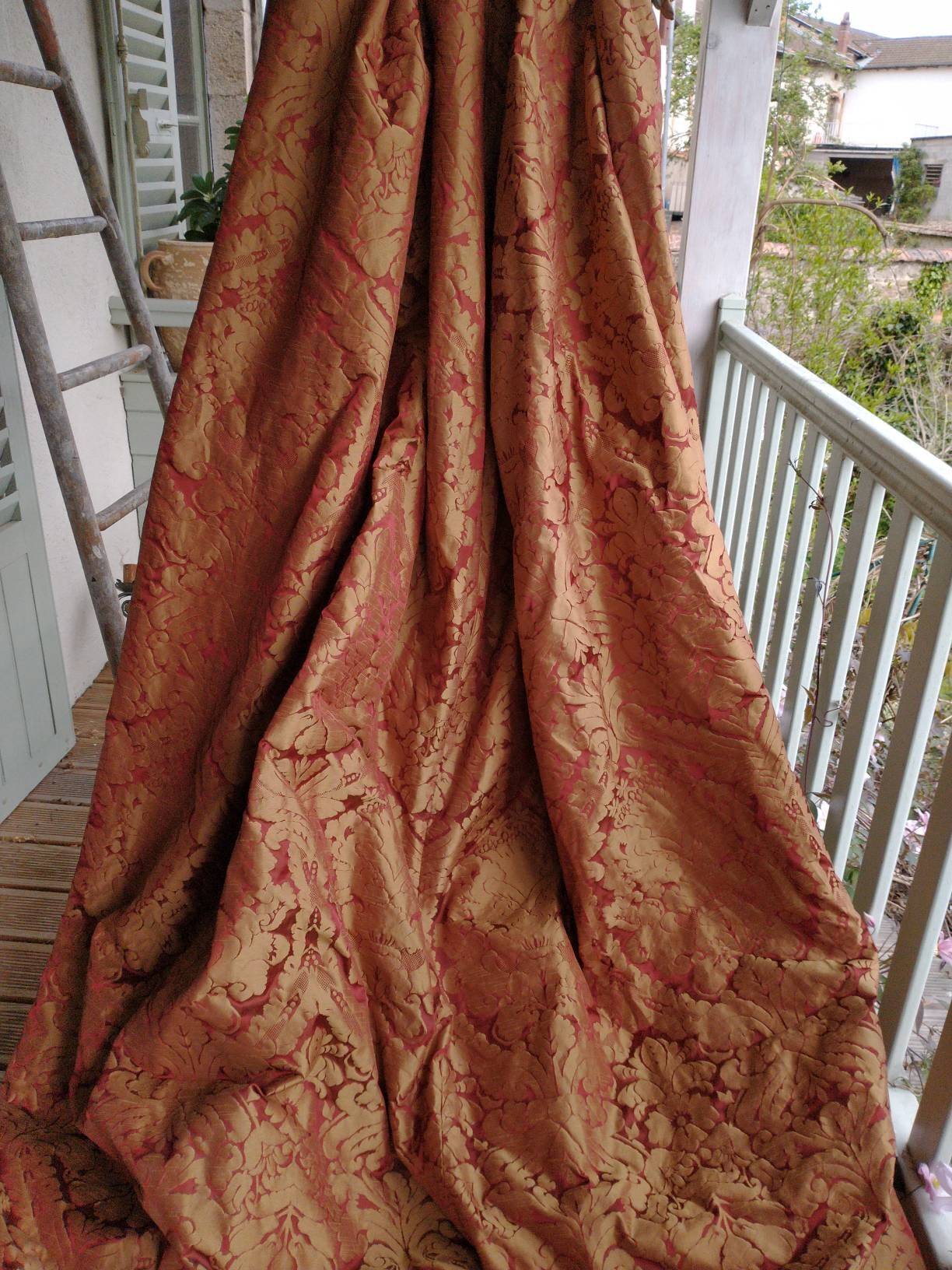 Énorme Paire Opulente Faux Rideaux de Damas en Soie. Interligne. + 2 Mtrs Tissu Assorti.