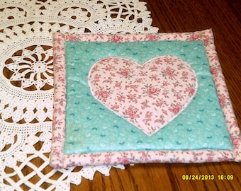 machine-appliqued heart potholder/hot pad