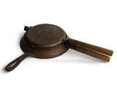 Waffle Iron Antique Waffle Iron, Cast Iron Waffle Iron, Antique Cast Iron Waffle Iron, Antique Cast Iron Pan, Cast Iron Pan