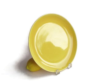 Santa Anita Pottery Company Yellow Dinner Plate (bright, no sparkles), 1949-1954; Santa Anita Ware Plate, Early California Dinnerware