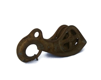 Antique Block And Tackle Pulley; Antique Pulley, Antique Barn Pulley, Antique Block & Tackle, Antique Industrial Pulley