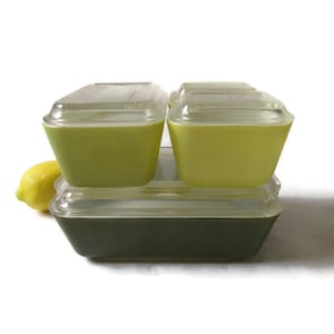 Pyrex refrigerator selling lids 2/501s, 502, 503