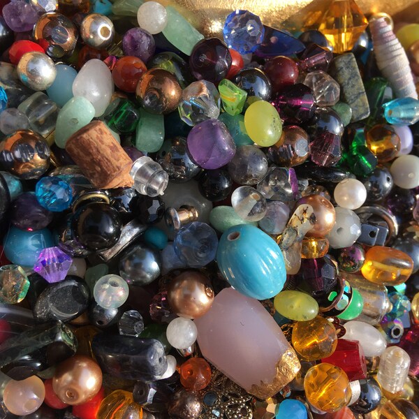 Mad River Dubbing Co. UV STEELIE Bead Assortment – 8mm, 10 Colors