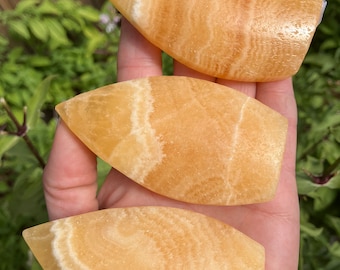 Orange calcite freeforms, banded calcite, striped calcite, Large Crystal