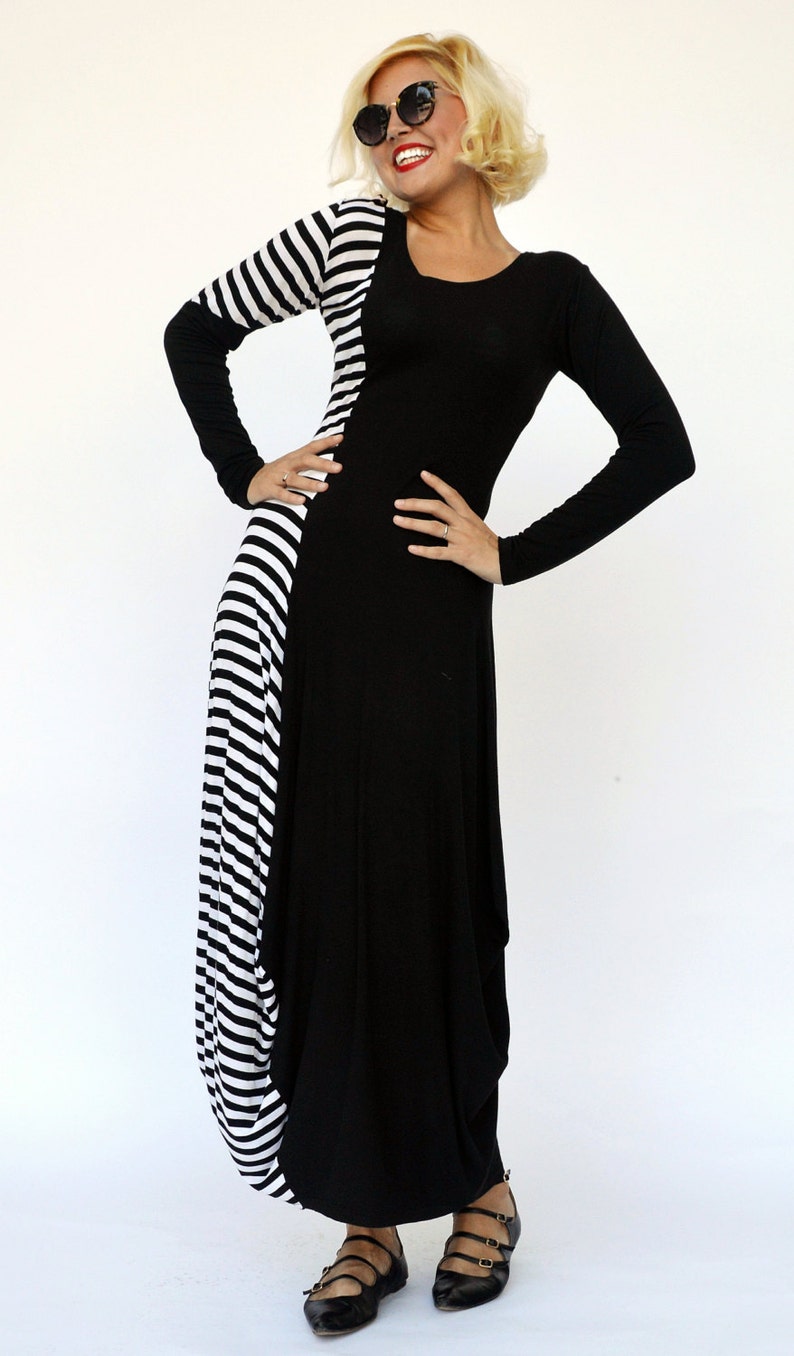 long black dress without sleeves