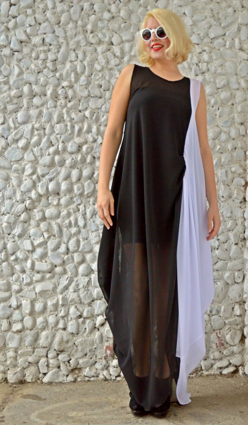 Vivian Supima Cotton Black Kaftan With Irena White Pant