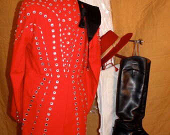 Traditional Circus Ringmaster Wardrobe