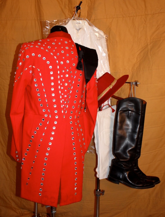 Traditional Circus Ringmaster Wardrobe