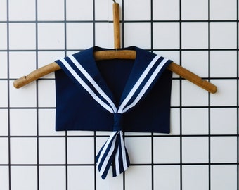 Marine, sailor collar made of navy/white Liberty fabric