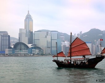 Junkboat in Hong Kong Harbour. Setting sail, Travel Photography for home and office decor