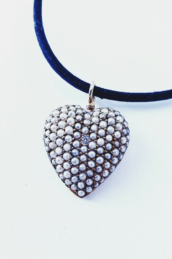 Victorian pearl heart | 14k seed pearl heart