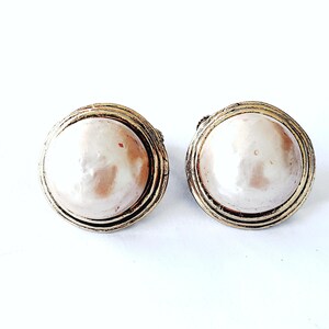 1981 Chanel Earrings | Chanel Pearl Earrings | Chanel clip-on earrings