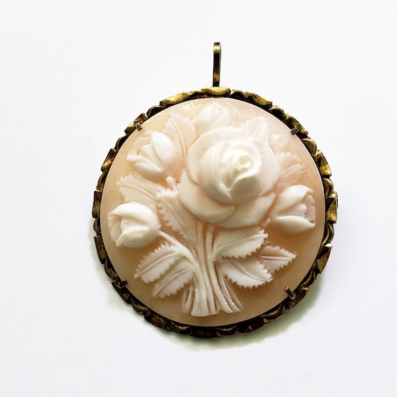 Antique rose cameo  | round cameo  | 10k  gold cameo