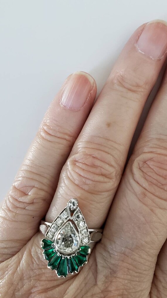Stunning Pear cut diamond  ring | 18K diamond eng… - image 4