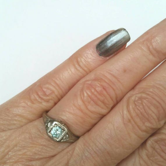 18k topaz Ring | Tiny topaz ring View 4
