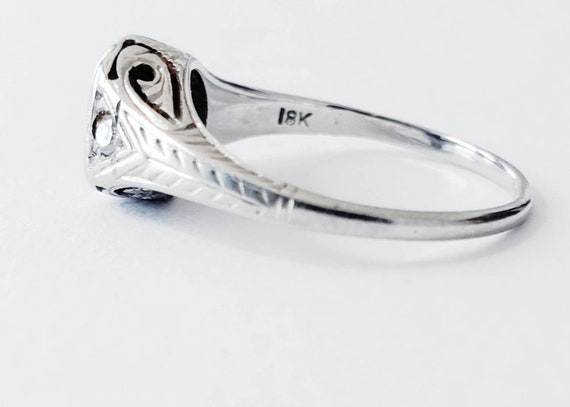 18k topaz Ring | Tiny topaz ring View 3