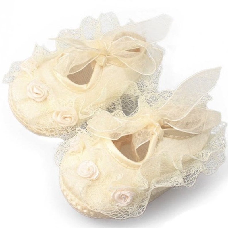 baby lace shoes