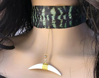 Handmade Tribal Necklace, Palm Leaf Jewelry, Tropical Choker, Festival Necklace, Sexy Choker, Crescent Pendant, Moon Necklace, Fern Art