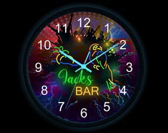 Personalisieren Sie Ihre Namens-Home-Bar-Uhr, Tiki-Bar-Uhr, Cocktail-Bar-Uhr, Palmen-Uhr, Terrassen-Bar-Uhr, Papageien-Wanduhr, Neon-Leucht-Bar-Uhr