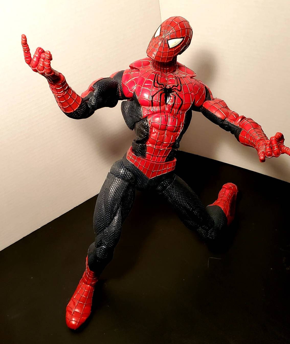 18 inch outlet spiderman figure