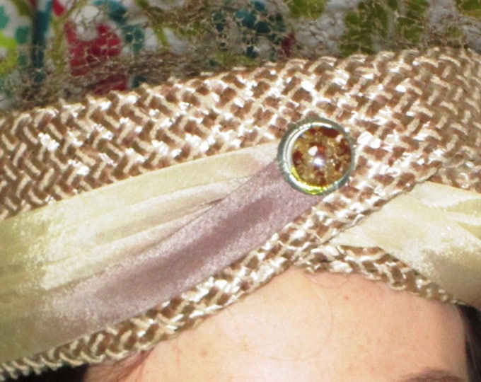 VINTAGE Straw Hat, Adorned w/Cream Colored Satin/Sateen Ribbon, Tulle, & a Beautiful Marbleized Stone in Neutral Colors, Very Elegant!