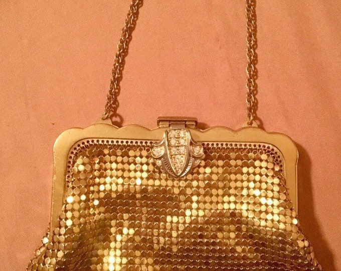 WHITING & DAVIS Vintage 1930s Gold Metal MESH Fish Scale Evening Out Bag Purse w/Gold Chain, Small Gold Coin Clutch Purse w/Metal Clousure