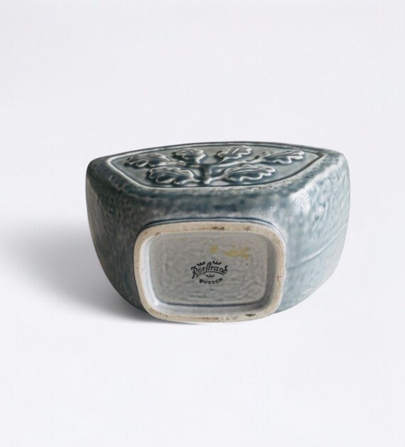 グンナー・ニルンド「エクレフ」ロールストランドの彫刻花瓶 – グレー