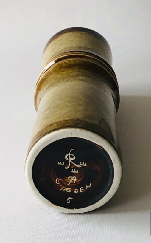 オーレ・アルベリウス　ロールストランド花瓶　スウェーデンの陶器と竹のデザイン オーレ・アルベリウスによるミッドセンチュリーモダンのロール