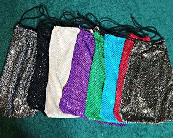 Heta paljettformade pengarväskor