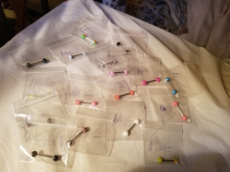 Never Been Worn! 16G Body Jewelry 1 Pierced Surgical Steel Bar in Bag Brand New