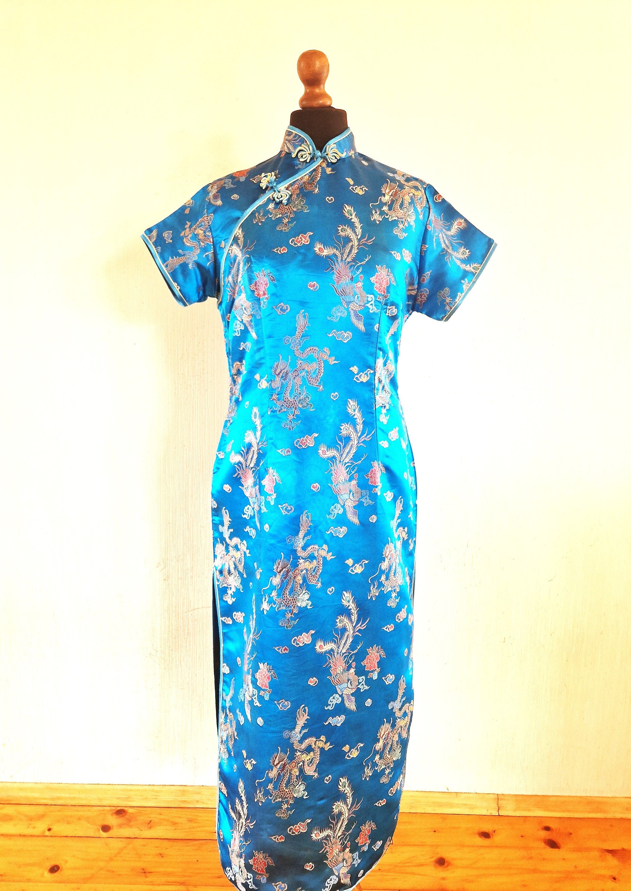 Vintage Asian Style Chinese Traditional Dress Xlarge to Xxlarge Vintage Asian Style Chinese Traditional Dress Xlarge to Xxlarge