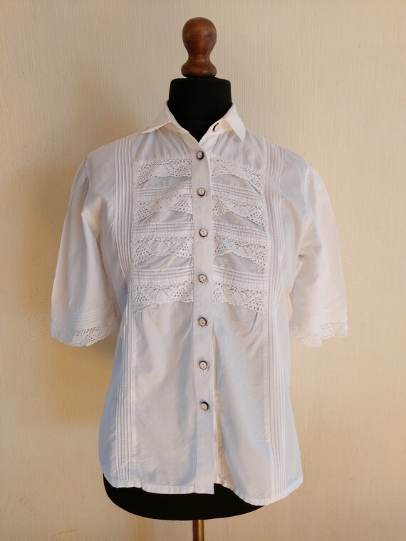Vintage Dirndl White Cotton Women Trachten Austrian Folk Blouse Size Medium to Large