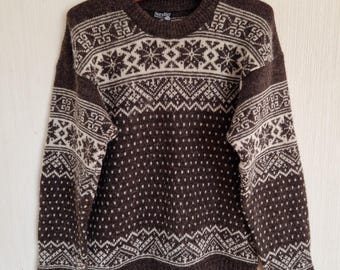Vintage Nornitter Scandinavia Knitted Wool Sweater Medium Size
