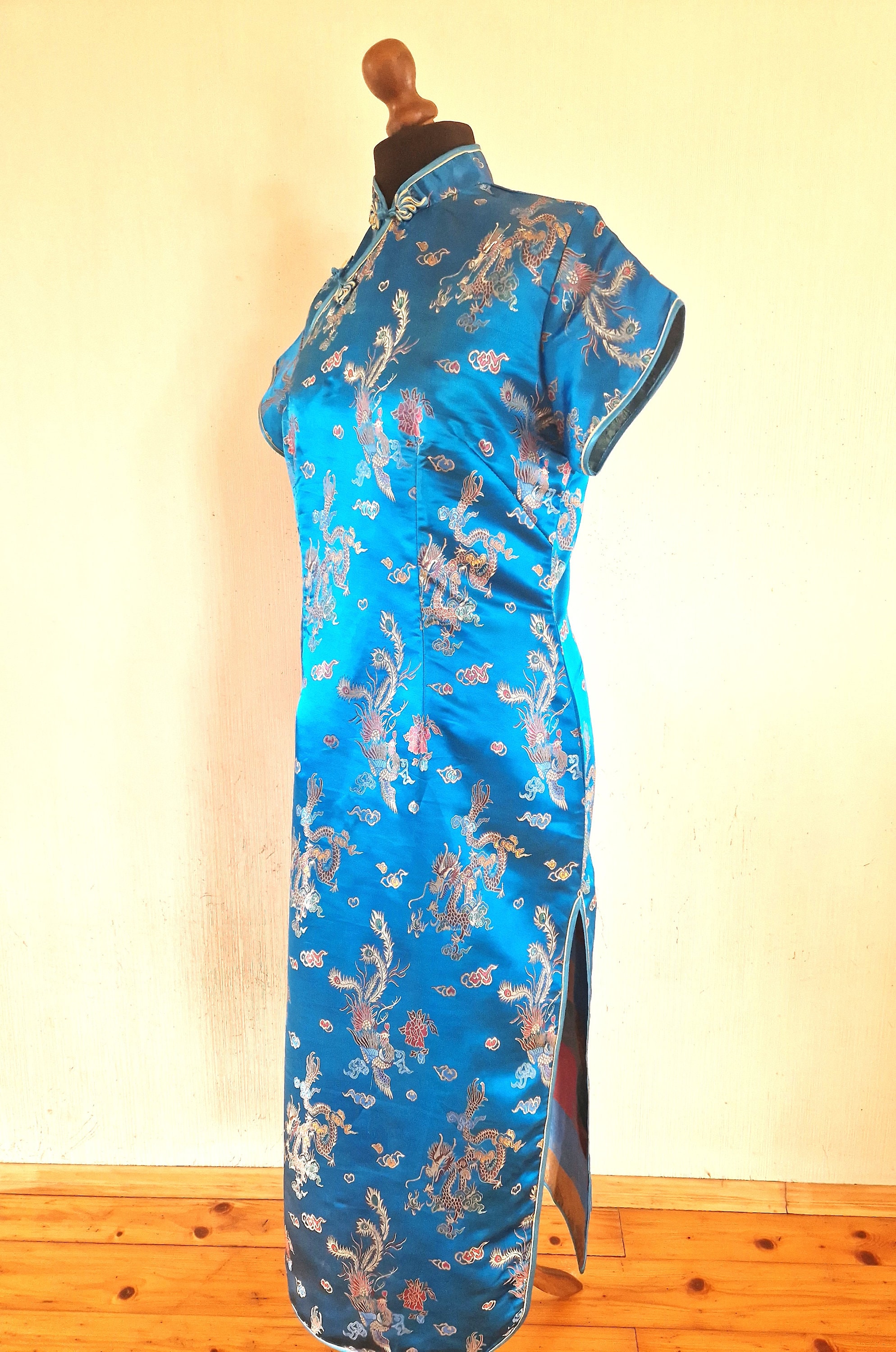 Vintage Asian Style Chinese Traditional Dress Xlarge to Xxlarge Vintage Asian Style Chinese Traditional Dress Xlarge to Xxlarge