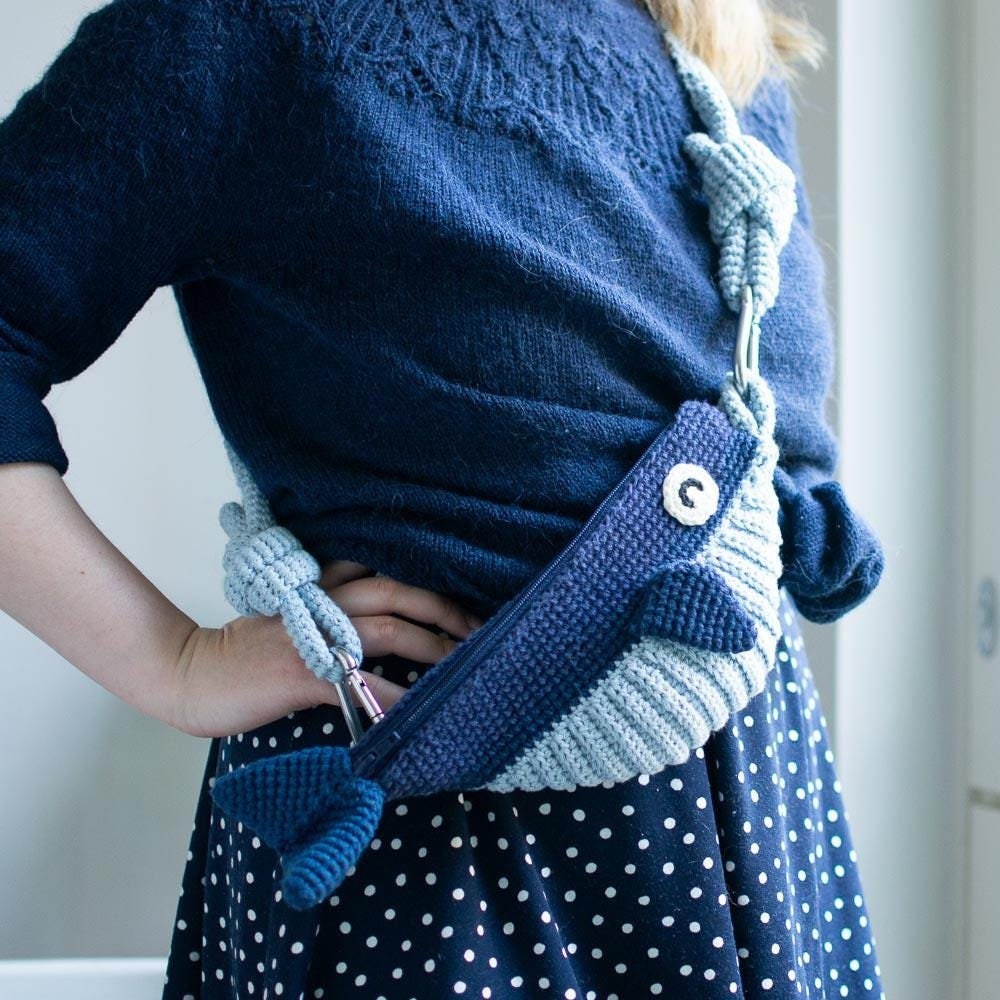 Crochet whale messenger cross body bum bag pouch digital PDF pattern in English US terms blue dice bag