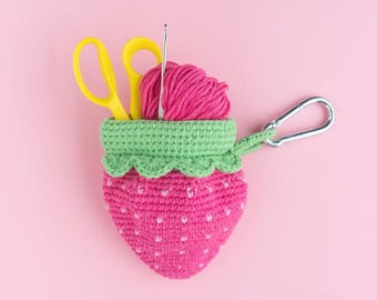 Bolsa de bolso de morango, padrão de crochê digital em PDF para iniciantes, bolsinha rosa fofa em formato de dado de fruta, pequena carteira para moedas, acessório kawaii