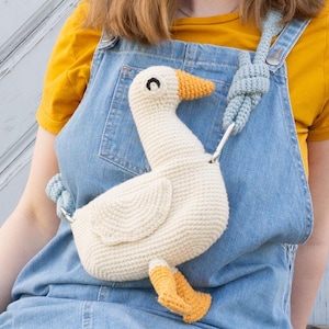 Crochet white goose messenger cross body bum bag, whimsy bird fanny pack, digital PDF pattern, cute funny duck animal purse