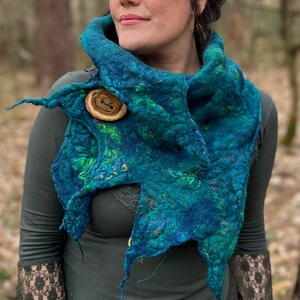 The ‘Kelp Bed’ Sea Witch Felted Tendril Scarf with Leaf Veins