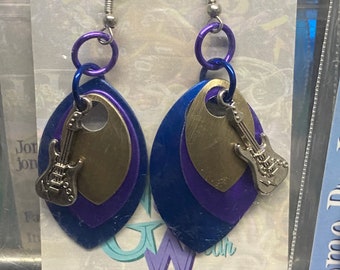 Handmade Scalemallie Earrings with Guitar Charms