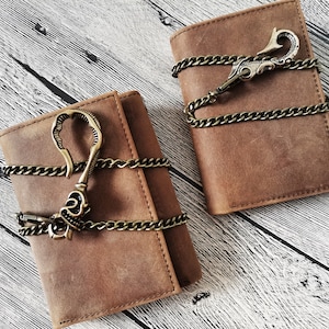 Cartera desgastada con cadena de latón, Cartera de cuero con cadena, Cartera de cuero personalizada, Cartera de cuero para efectivo, Regalo de aniversario, Cartera personalizada, QW1